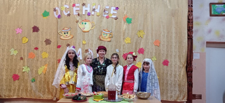 Фестиваль "дружбы народов".